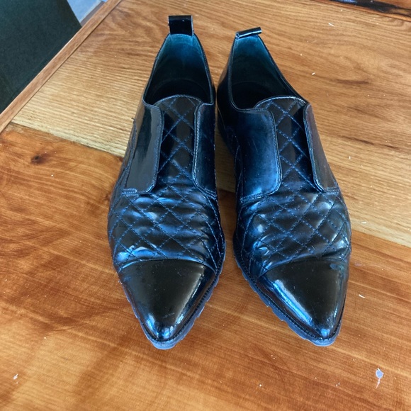 ALICE + OLIVIA women’s black Gia pointed toe slip on leather Oxford shoes - Picture 5 of 6